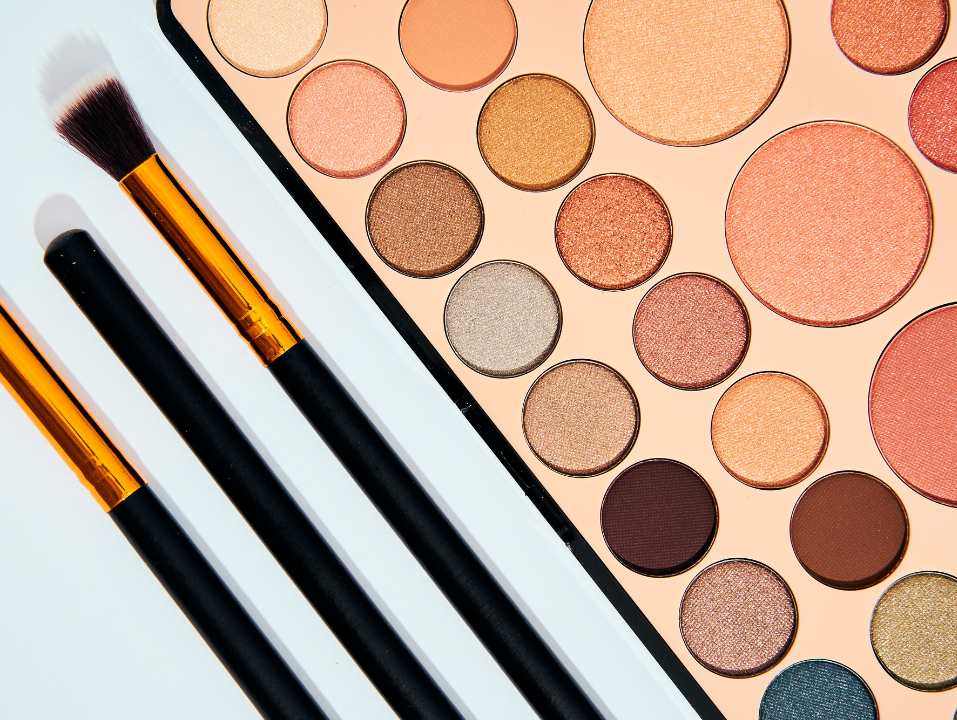 Oogschaduw aanbrengen: zo laat je je ogen stralen