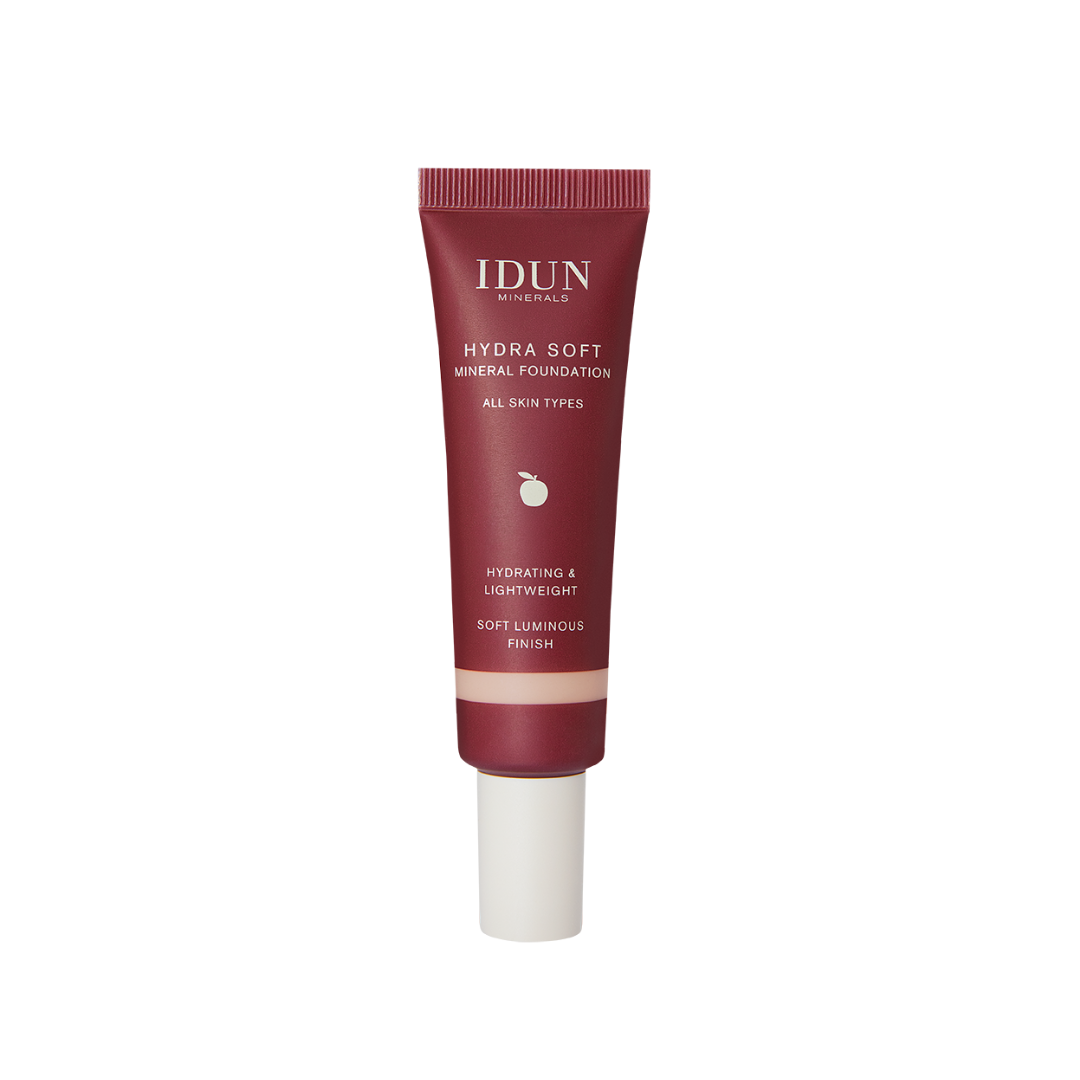idun-hydrasoft-mineral-foundation-signe